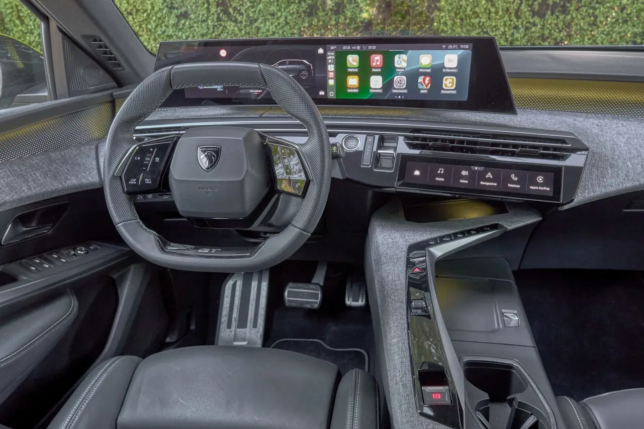 Essai Peugeot E-5008 électrique 2025