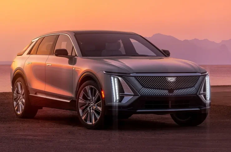Cadillac Lyriq-v 2025