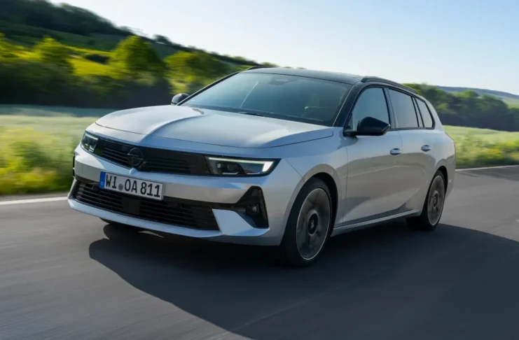 Opel Astra Sports Tourer Hybrid 2025