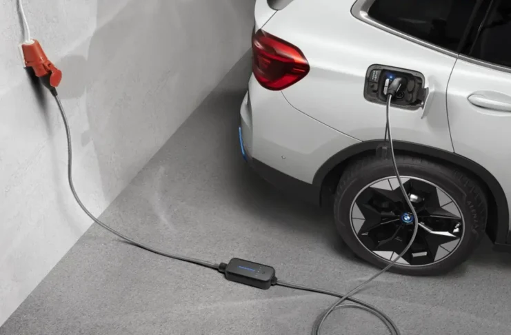 voiture électrique - recharge à domicile