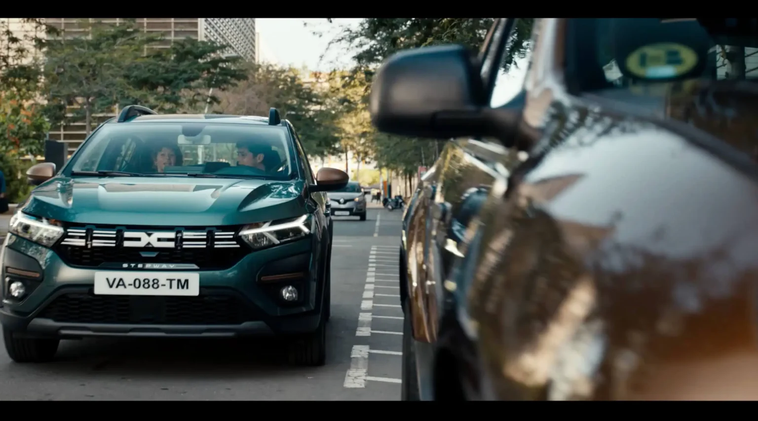 Campagne Dacia Service : « Plus on se voit, moins on se voit « , par Publicis Conseil ! Campagne européenne Dacia Service - Plus on se voit, moins on se voit