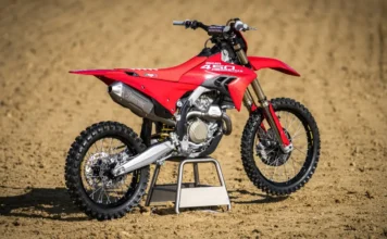 Ducati Desmo450 MX
