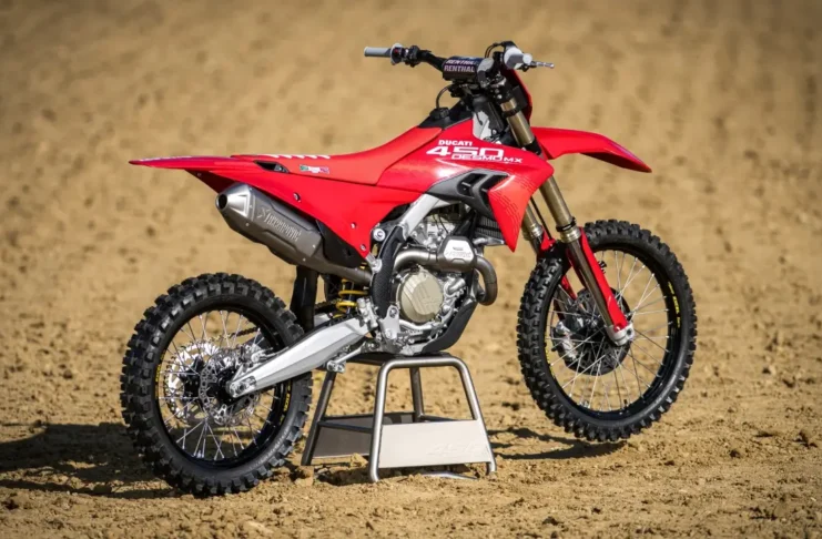 Ducati Desmo450 MX
