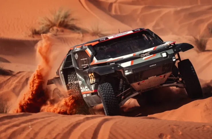 Double succès pour les Dacia Sandriders_ Sébastien Loeb s'impose au Maroc, Edouard Boulanger sacré Champion du Monde des Navigateurs