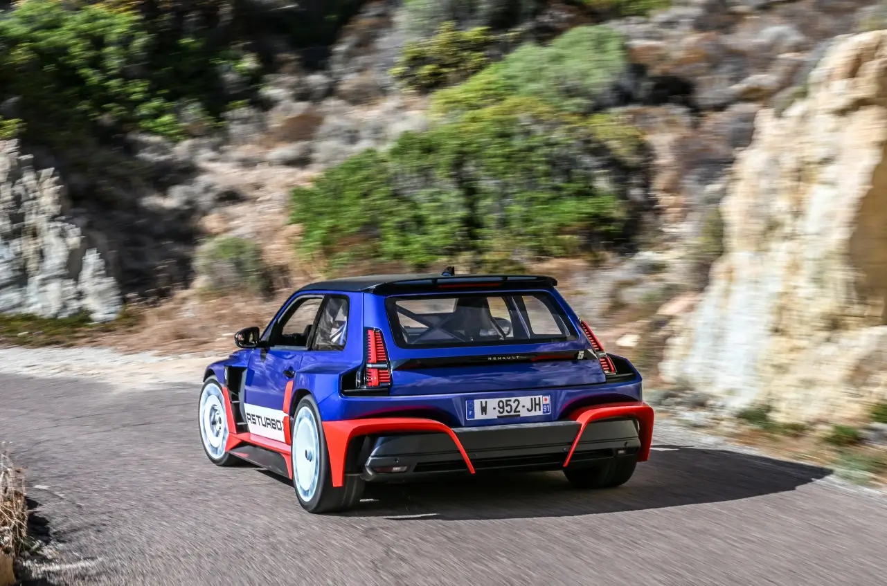 Renault 5 Turbo 3E au Tour de Corse historique 2025