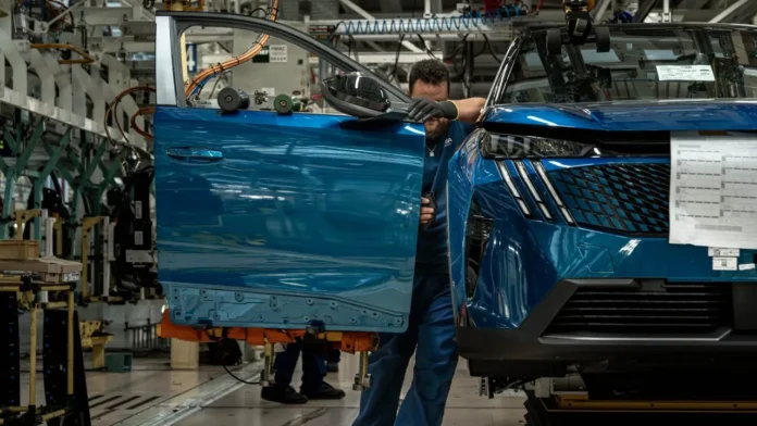 Stellantis en crise - Usine Peugeot