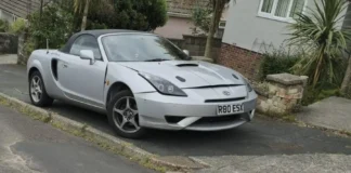 Toyota MR-S au nez de Celica : Une création Hybride qui détonne Toyota MR-S