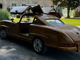 Mercedes 300 SL en bois