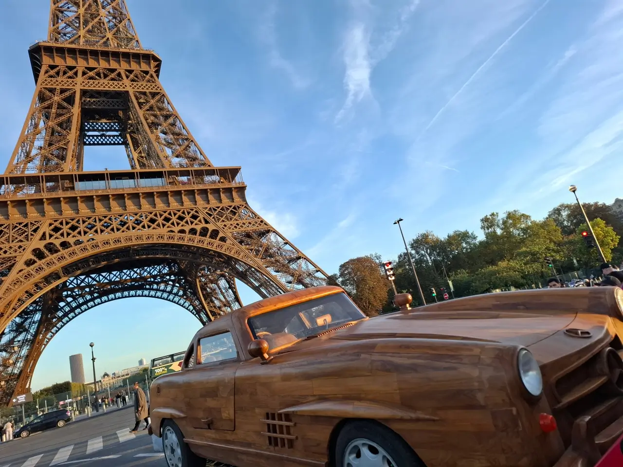 Mercedes 300 SL en bois