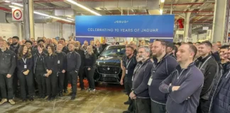 Jaguar fait ses adieux au thermique : son dernier moteur sort des lignes de Solihull Jaguar a produit son dernier modèle thermique à l’usine britannique de Solihull