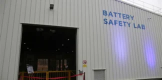 Stellantis inaugure son Battery Safety Lab : 7 millions d’euros investis pour tester la sécurité des batteries électriques Battery Safety Lab Stellantis