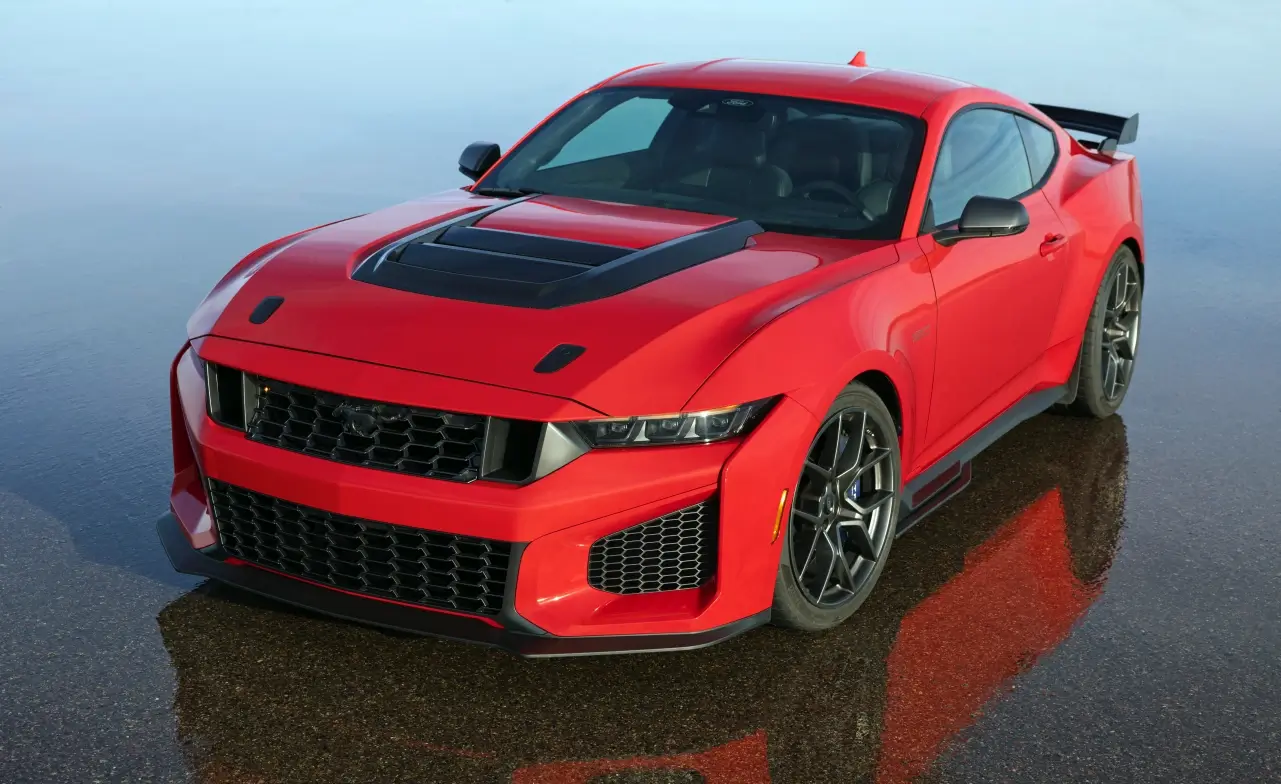 Ford Mustang Dark Horse SC V8 2026