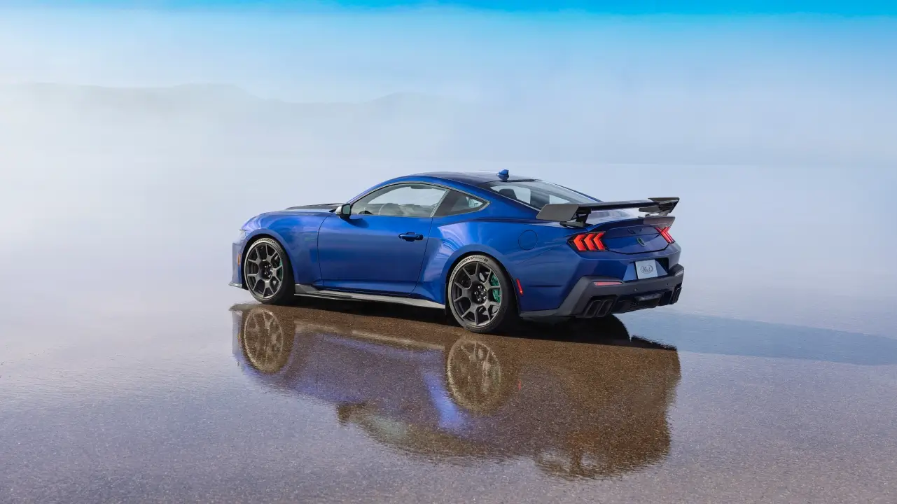 Ford Mustang Dark Horse SC V8 2026