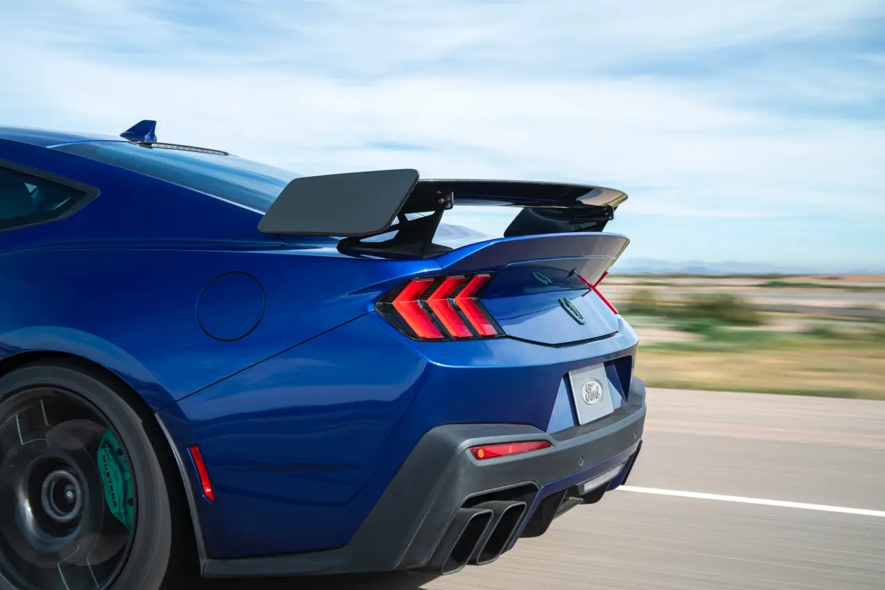 Ford Mustang Dark Horse SC V8 2026