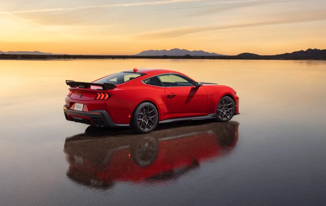 Ford Mustang Dark Horse SC V8 2026