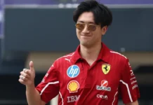 Formule 1 - Zhou Guanyu Ferrari