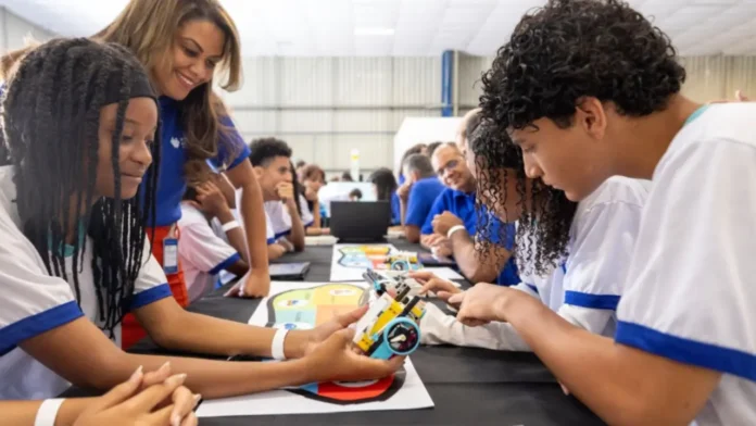 Stellantis Philanthropy - Journée Internationale de l'Éducation