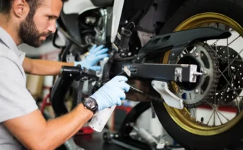 Comment bien entretenir sa moto en 2026 sans exploser son budget ? Entretien moto pas cher en 2026