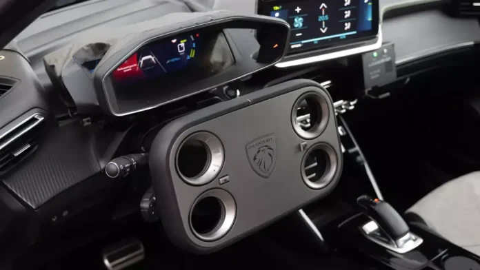 nouveau volant de Peugeot Hypersquare