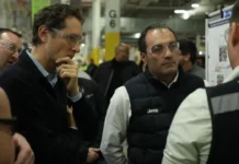 John Elkann,président du groupe Stellantis aux coté d'Antonio Filosa, Directeur Général du Groupe
