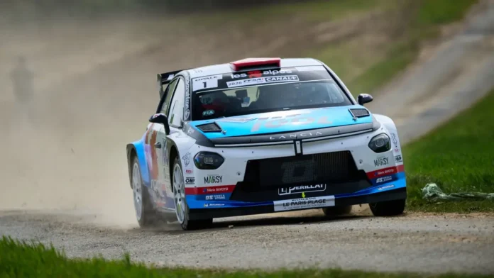 Lancia Ypsilon Rally2 HF Integrale à son bord Yoann Bonato et Benjamin Boulloud au Championnat de France des Rallyes