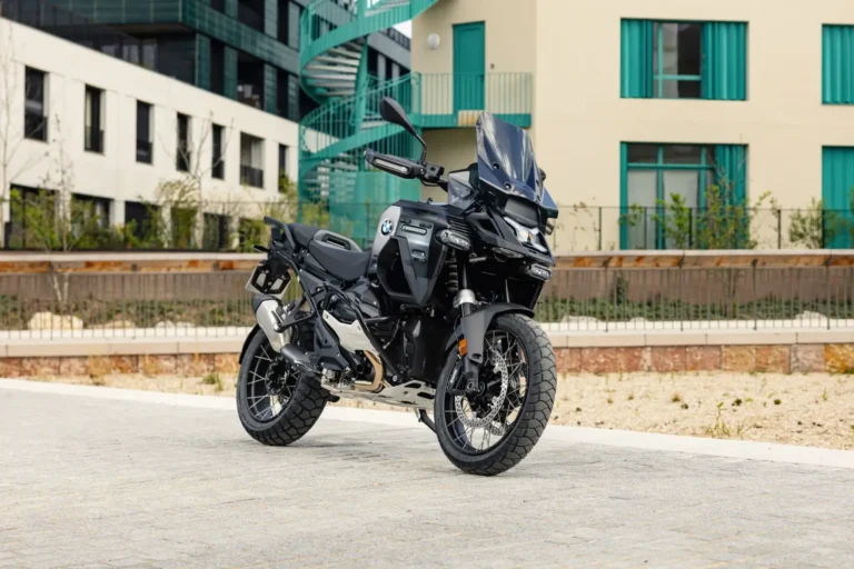 BMW R 1300 GS Adventure Dark Edition