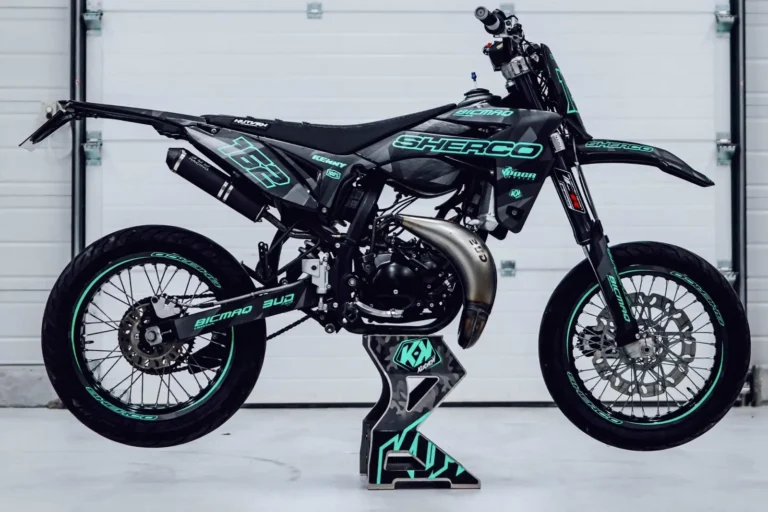 Customisation Moto - Kutvek