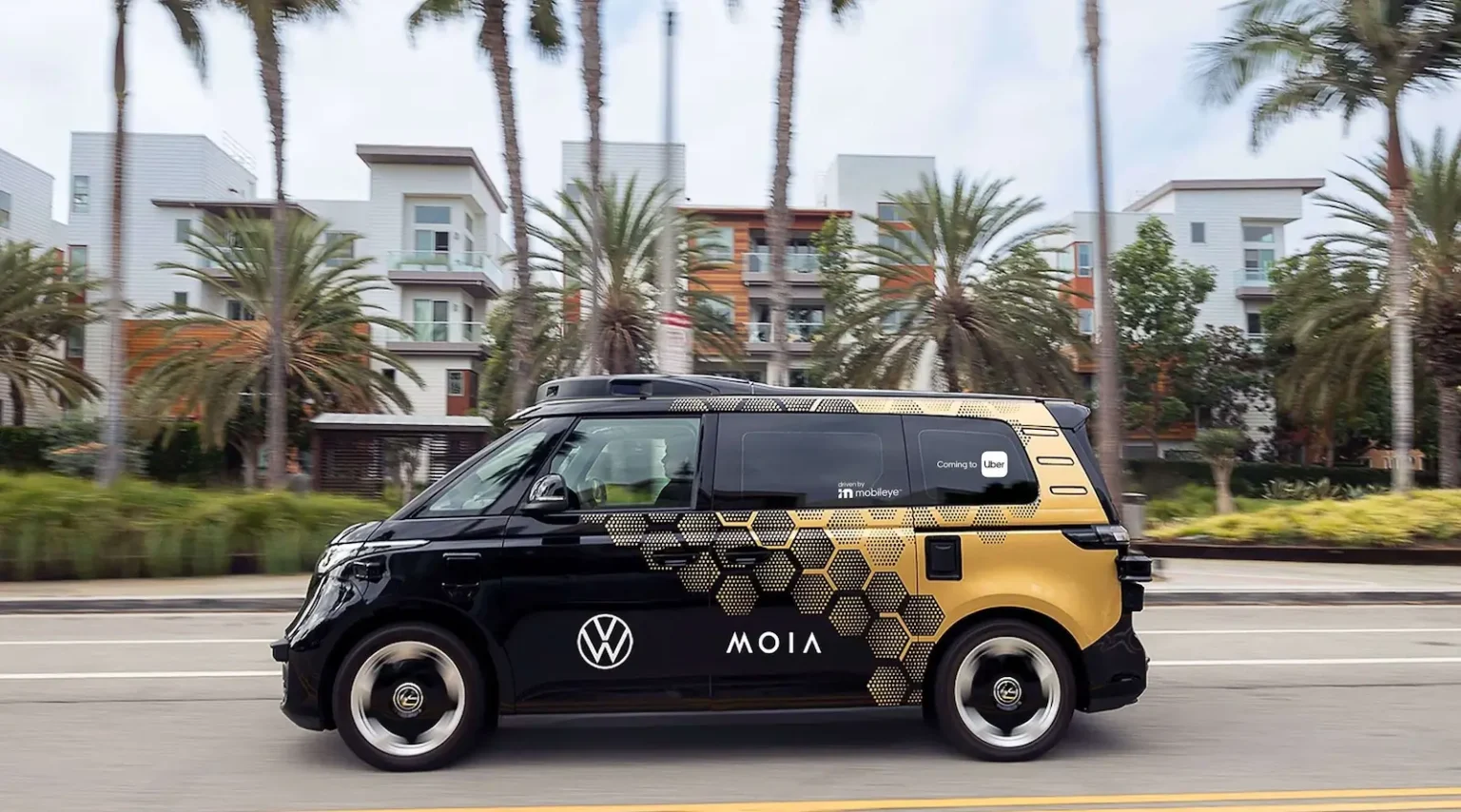 Uber lancent des vans (Volkswagen ID.Buzz) autonomes à LA