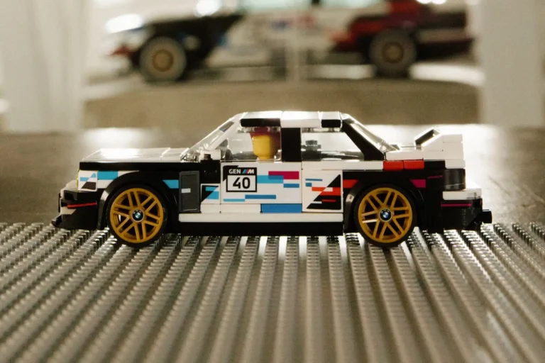 La légendaire BMW M3 E30 revient dans un set LEGO officiel ultra détaillé BMW M3 E30 - Lego