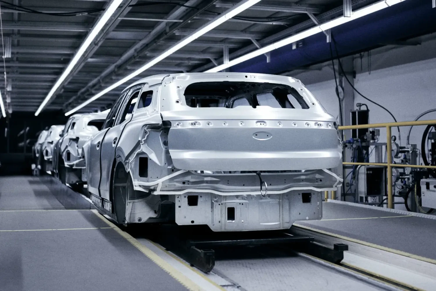Les constructeurs chinois envahissent les usines européennes abandonnées : Ford, Stellantis, Nissan concernés Les constructeurs chinois envahissent les usines européennes abandonnées
