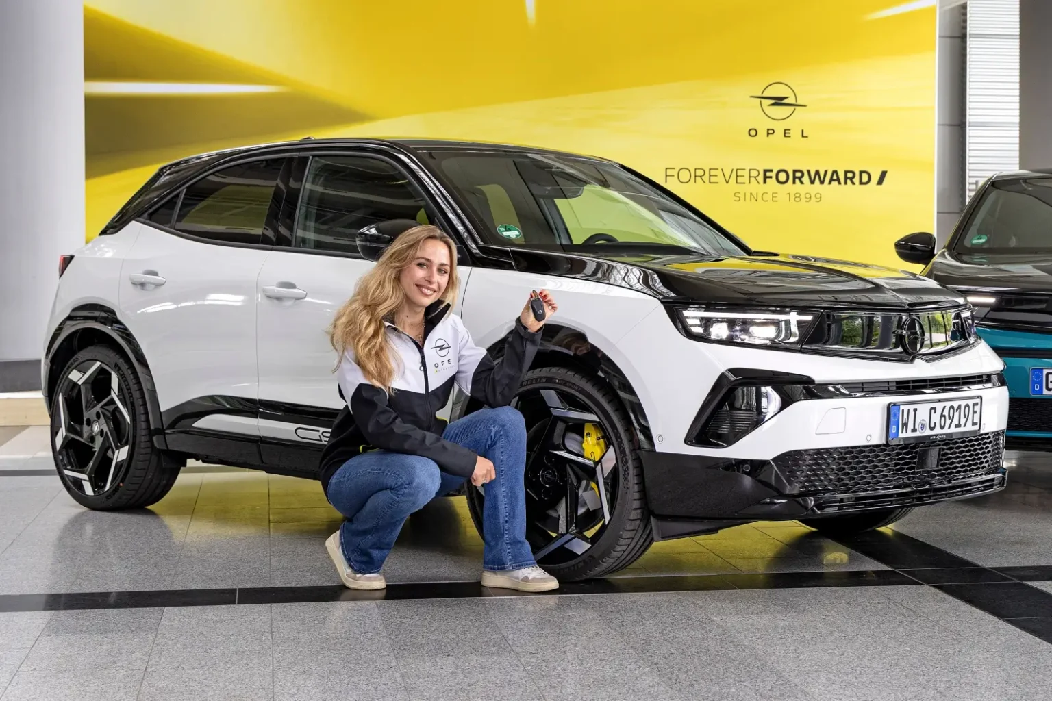 Opel Mokka GSE : 281 chevaux, 200 km/h et Sophia Flörsch comme ambassadrice de la sportive de série Opel Mokka GSE - 281 ch et Sophia Flörsch comme ambassadrice