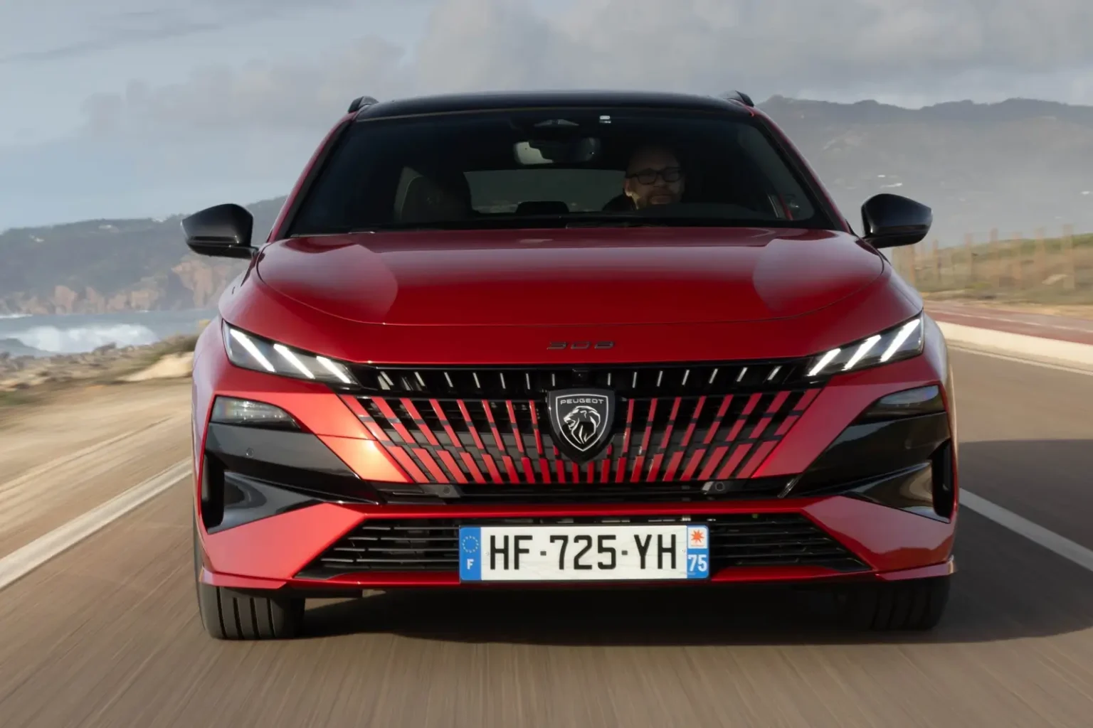 Peugeot prépare une E-308 GTi
