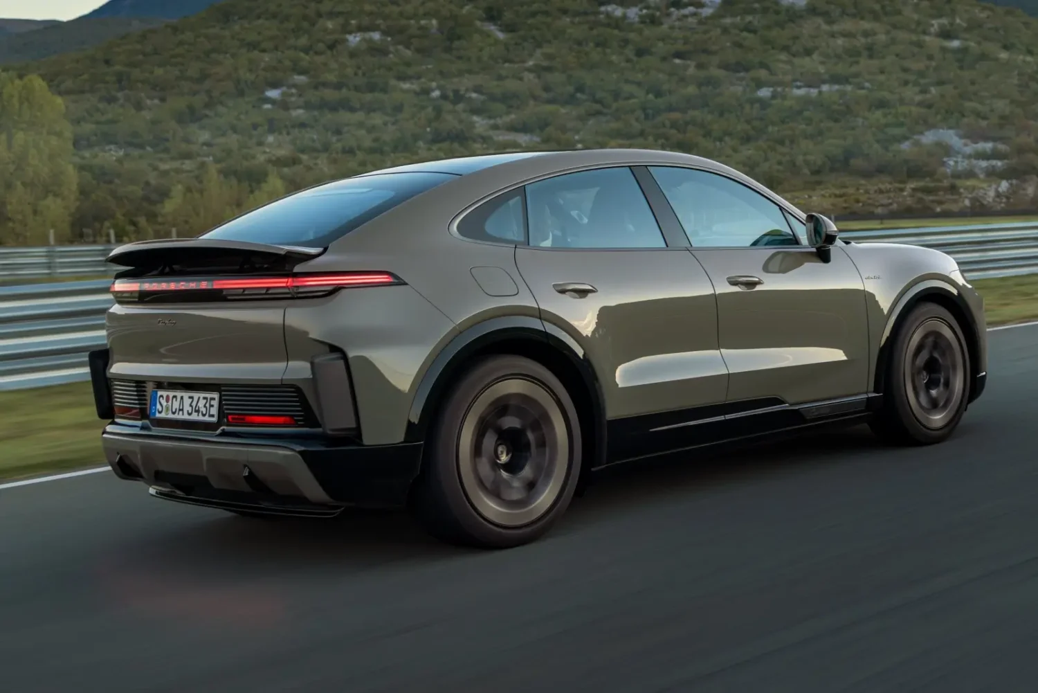 Porsche Cayenne Coupé Electrique