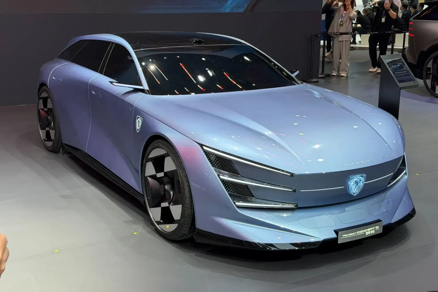 Stellantis et Dongfeng investissent 1 milliard d’euros pour produire des Peugeot et Jeep électriques en Chine