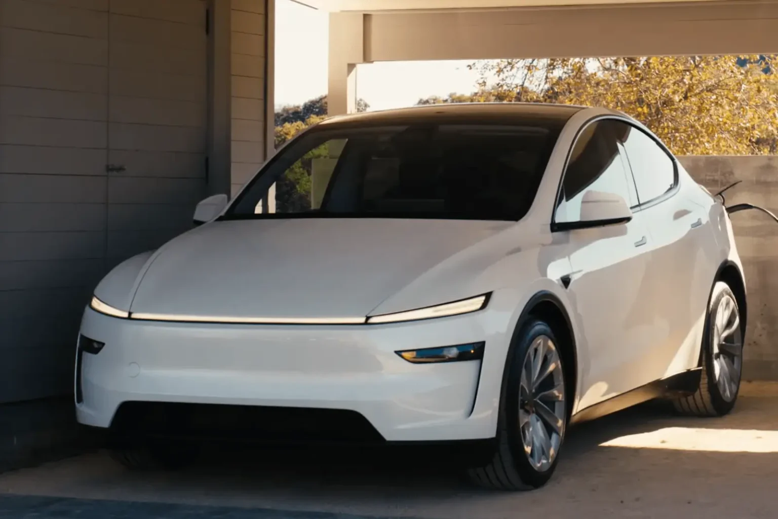 Tesla supprime l’achat du FSD en Europe : abonnement obligatoire à 99 €/mois Tesla Model Y 2026