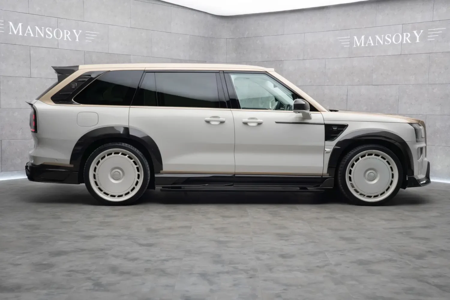Zeekr 9X by MANSORY