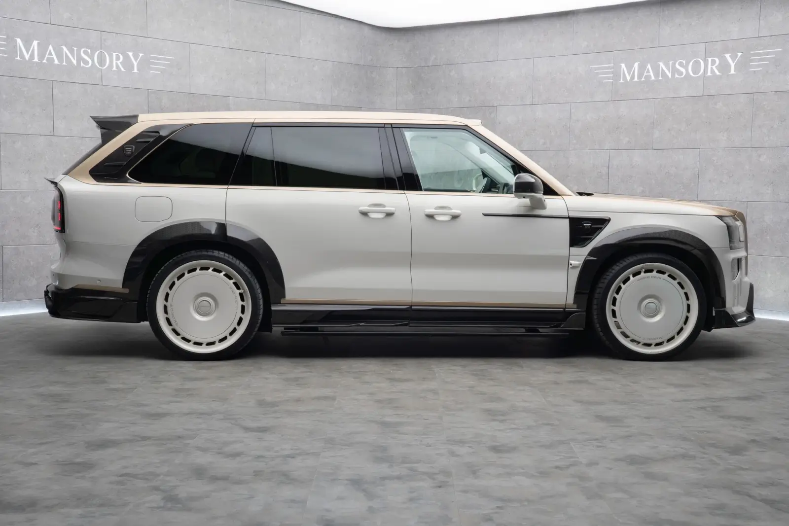Zeekr 9X by MANSORY