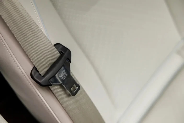 ceinture de sécurité multi-adaptative de Volvo