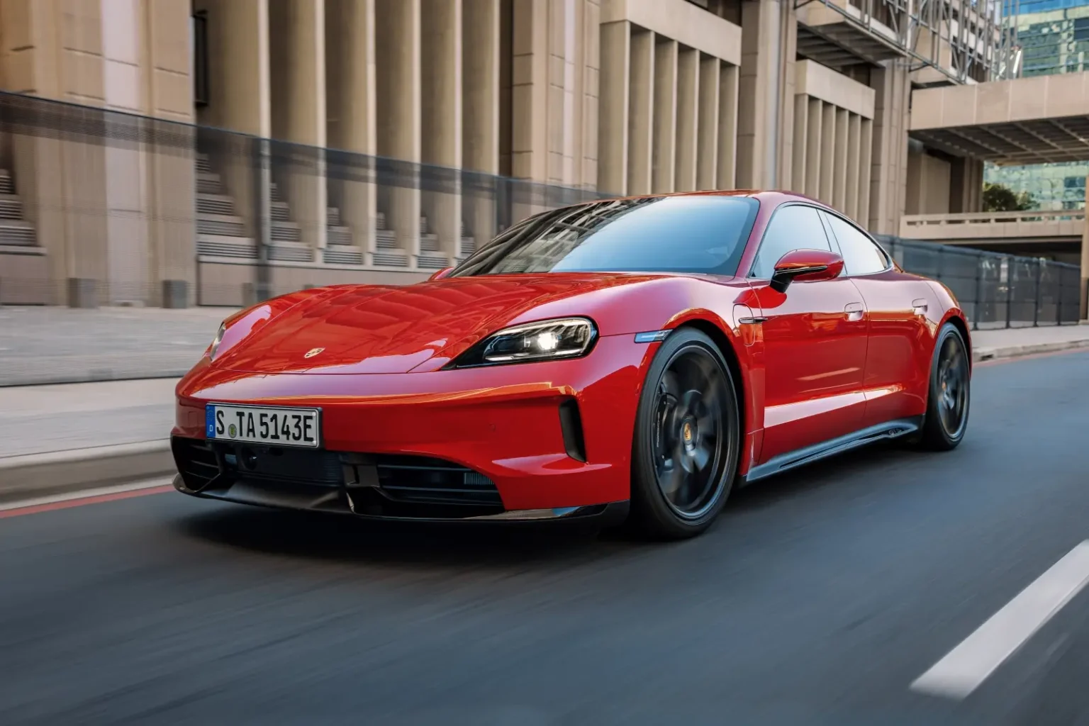 Porsche ose l’impensable : une fausse boîte manuelle sur sa Taycan électrique 2027 Porsche Taycan 2027