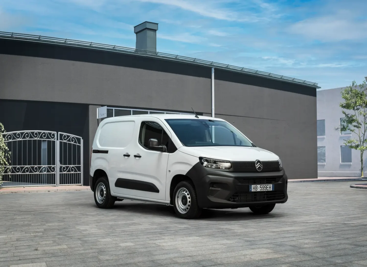 Stellantis Pro One Smart Compact Van