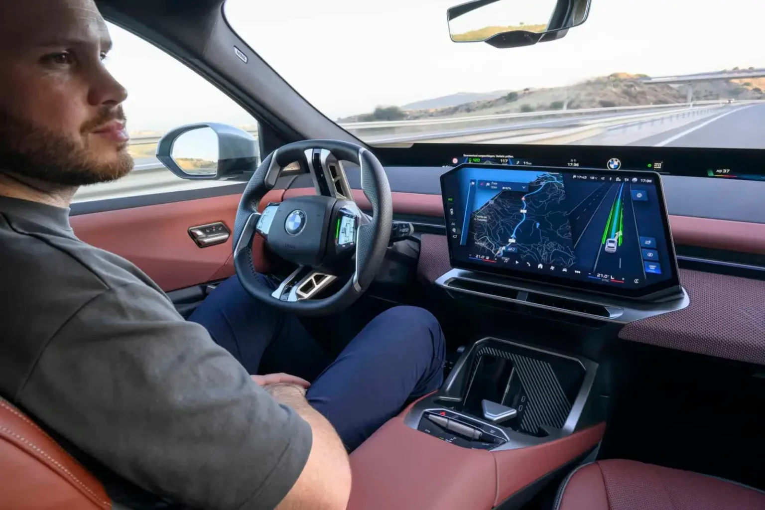 BMW Highway Assistant : la conduite mains libres arrive enfin en France bmw assistant autoroute