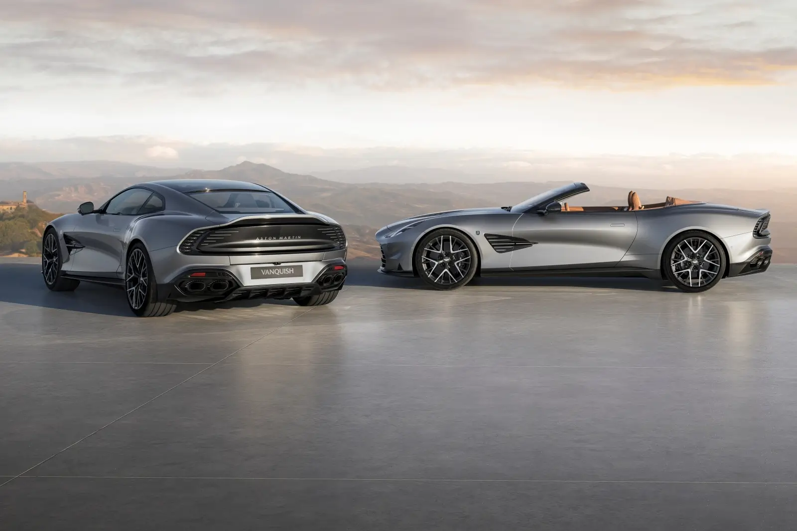 Aston Martin Vanquish 25