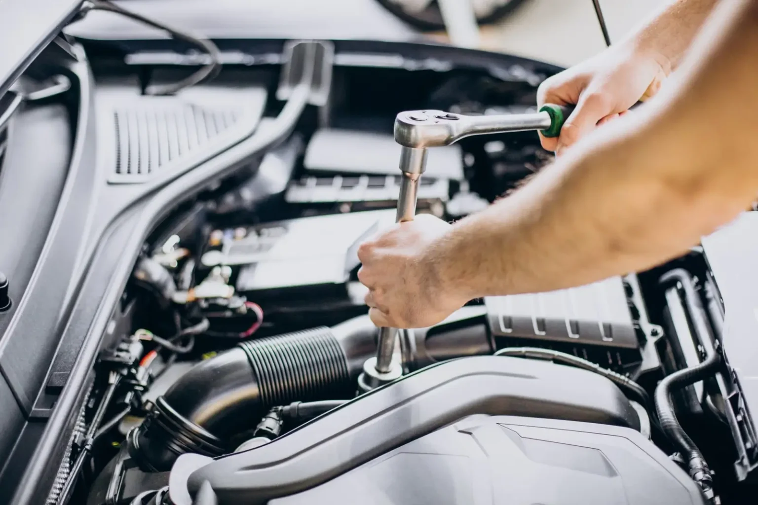 Freedom to Fix : Trump s’attaque au coût des réparations automobiles pour les particuliers, voici son plan Freedom to Fix - Trump veut faciliter les réparations automobiles réalisées par les particuliers