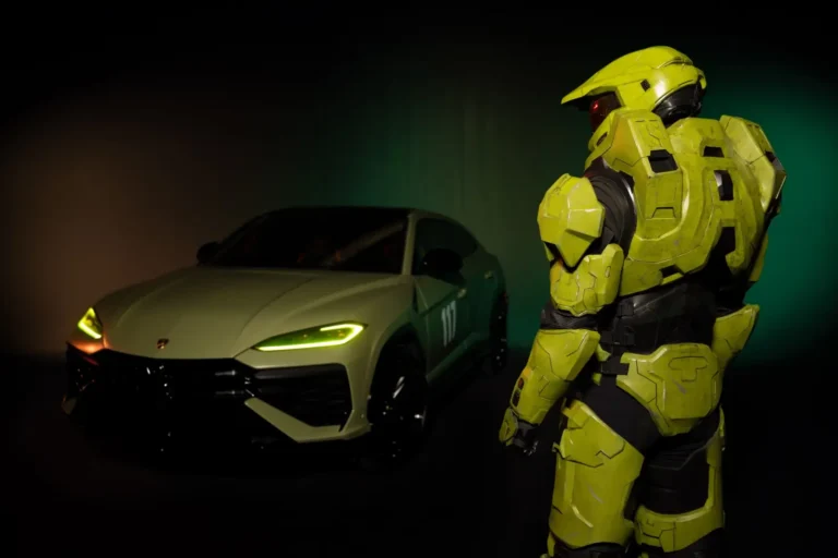 Lamborghini Urus SE Master Chief - Halo