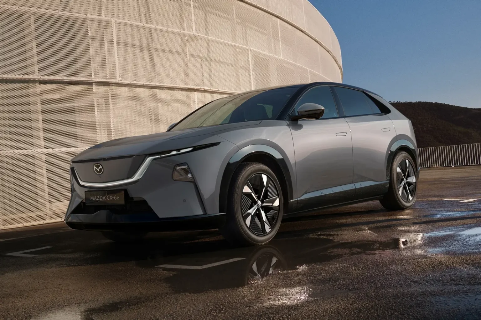 Mazda CX-6e : 258 ch, 484 km d’autonomie et un déluge de technologie avant l’arrivée en concession fin d’été MAZDA CX-6e