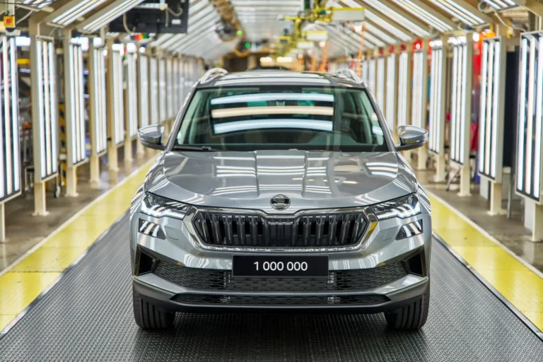 Un million de Skoda Karoq produits : le SUV compact tchèque franchit un cap avant sa nouvelle génération Skoda Karoq