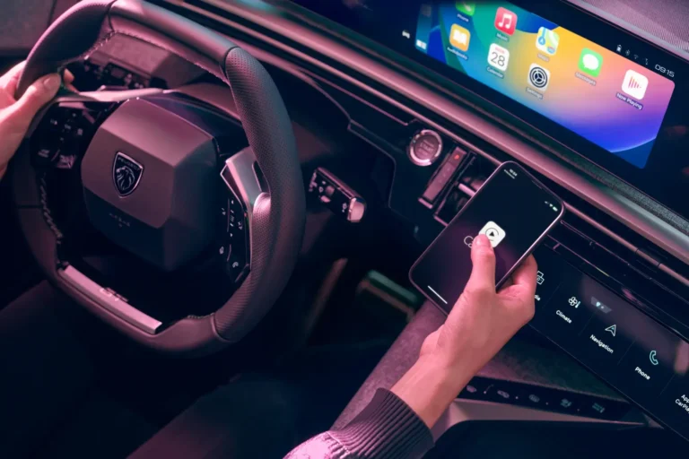 Stellantis offre 10 ans de services connectés gratuits sur ses Jeep, Dodge et Alfa Romeo 2027 et baisse le prix du Wi-Fi embarqué Stellantis Connect One