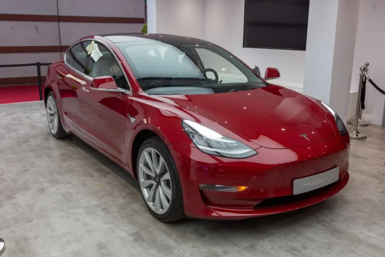 Tesla Model 3 occasion : pourquoi les cellules LFP de sa batterie vieillissent mieux que les packs au nickel Tesla Model 3 occasion