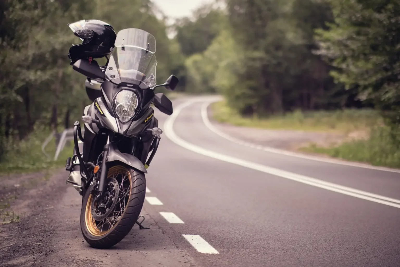 Comment bien voyager avec une CF Moto sans négliger le confort Voyager en CF mode