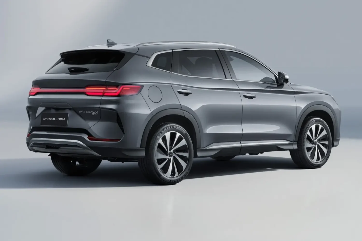 BYD Seal U DM-i, vue arrière